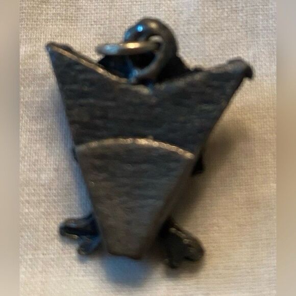 Skull And Crossbones Pendant Silver Tone 3/4” Pirate Goth - Picture 2 of 3